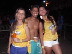 Oktober 10 Anos